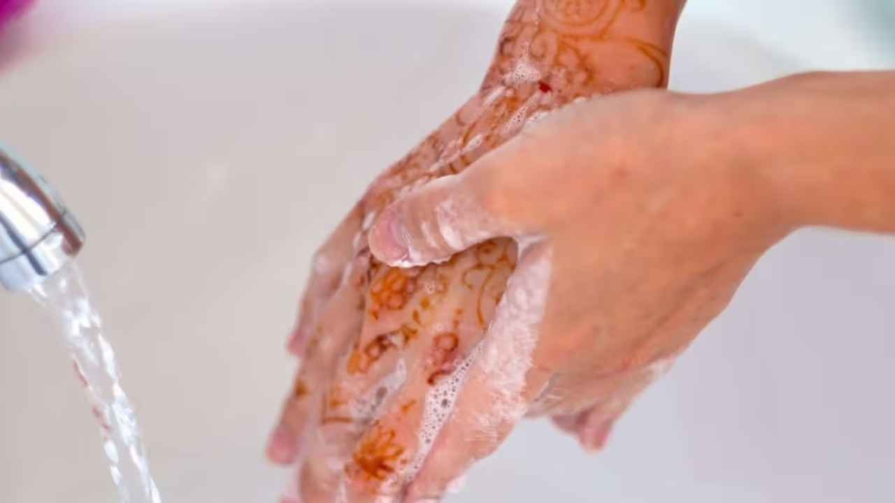 How To Remove Mehendi From Hand: 8 Safe & Easy Methods 1 Best Methods to Remove Mehendi From Hand